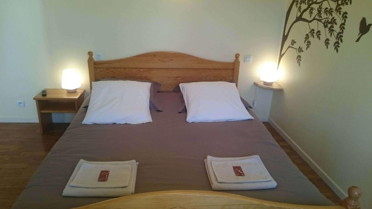 Chambres D'Hotes De L'Auberge L'Astrassadou Rezentieres Luaran gambar