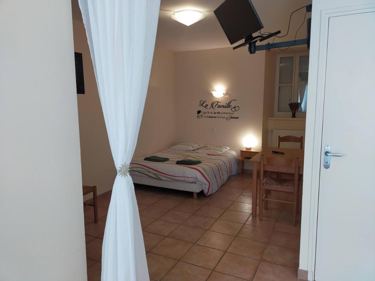 Chambres D'Hotes De L'Auberge L'Astrassadou Rezentieres Luaran gambar