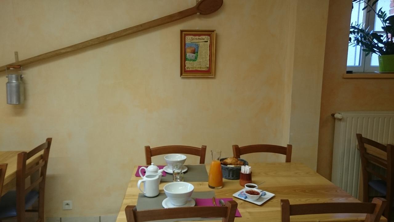 Chambres D'Hotes De L'Auberge L'Astrassadou Rezentieres Luaran gambar